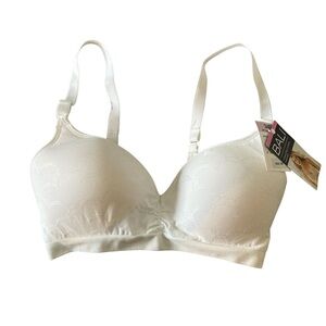 Bali 34D White Seamless Wirefree Convertible T-Shirt Bra